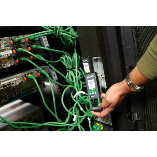APC NetShelter Rack PDU Advanced, Switched, 3Phase, 22.1kW 400V 32A or 17.3kW 415V 30A, 48 Outlets, IEC309