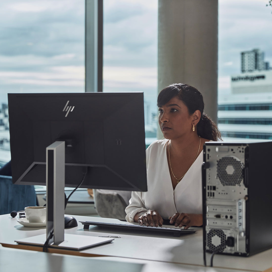 HP Pro 400 G9 Intel® Core™ i7 i7-12700 16 GB DDR4-SDRAM 512 GB SSD Windows 11 Pro Tower PC Black
