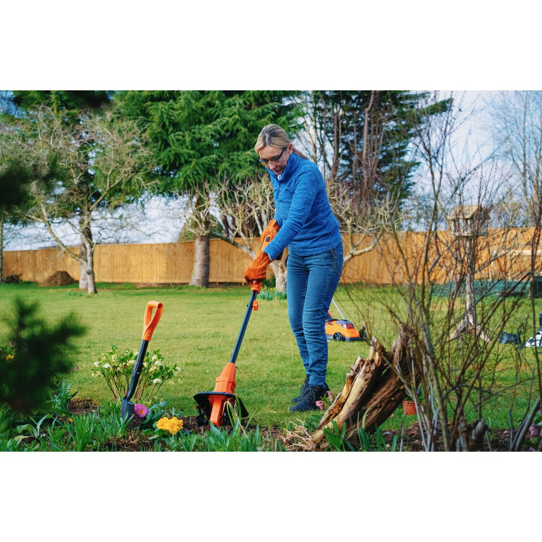 Black & Decker BLACK+DECKER BETL1820L-GB Cordless Tiller - 18V