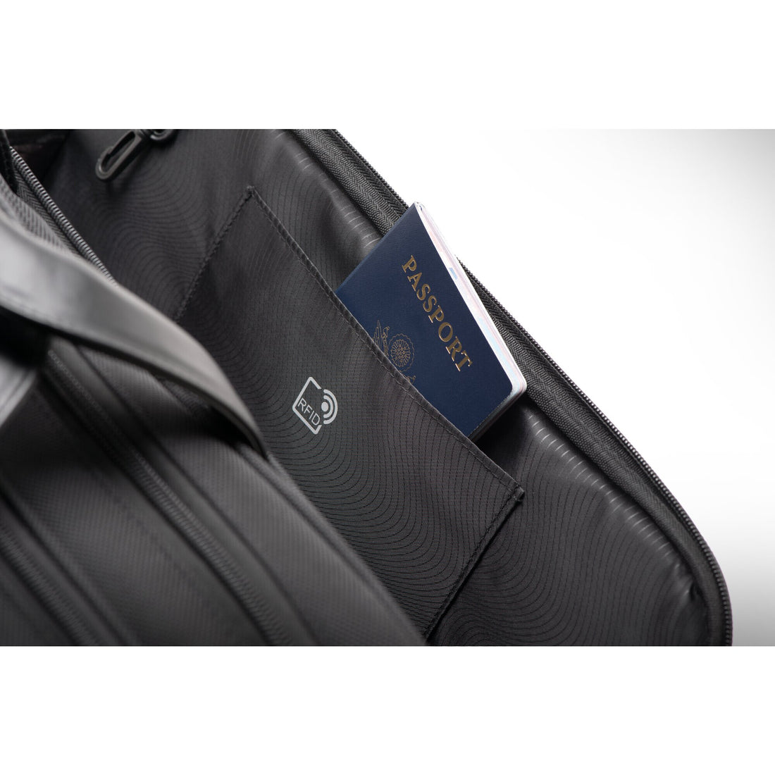 Kensington Contour 2.0 EQ Business Laptop Briefcase – 15.6”